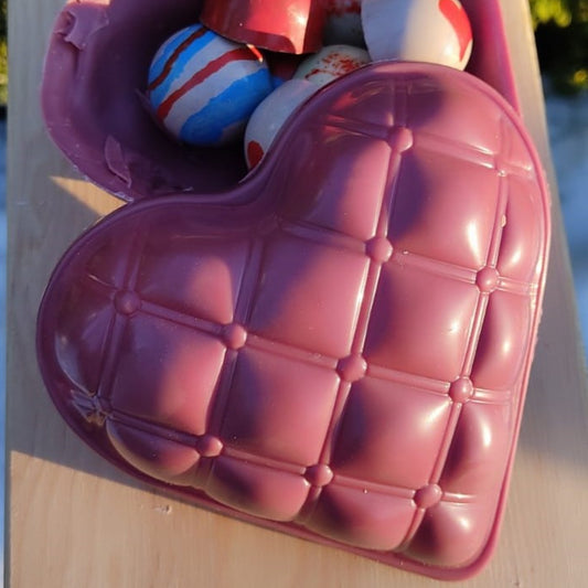 Heart-shaped chocolate shell filled with 8 artisan bonbons – Chocnook Sweetheart Box